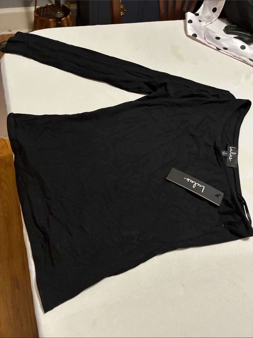 Lulu's Black Long sleeve one shoulder tee